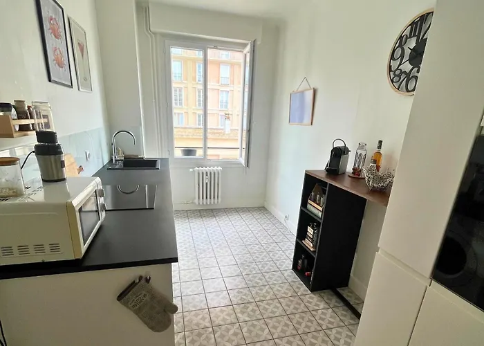 Hypercentre-perret, Emplacement Ideal, Cocon Cozy Et Chaleureux De 50m2 * Χάβρη