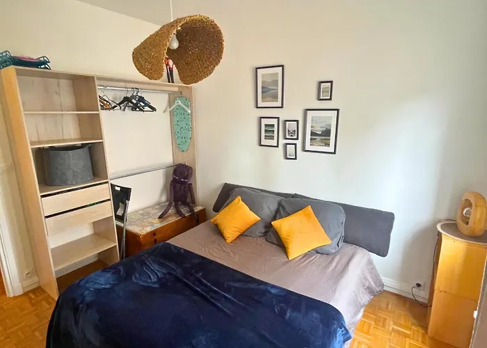 Διαμέρισμα Hypercentre-perret, Emplacement Ideal, Cocon Cozy Et Chaleureux De 50m2