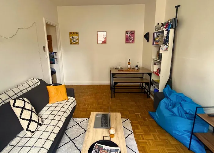 Διαμέρισμα Hypercentre-perret, Emplacement Ideal, Cocon Cozy Et Chaleureux De 50m2